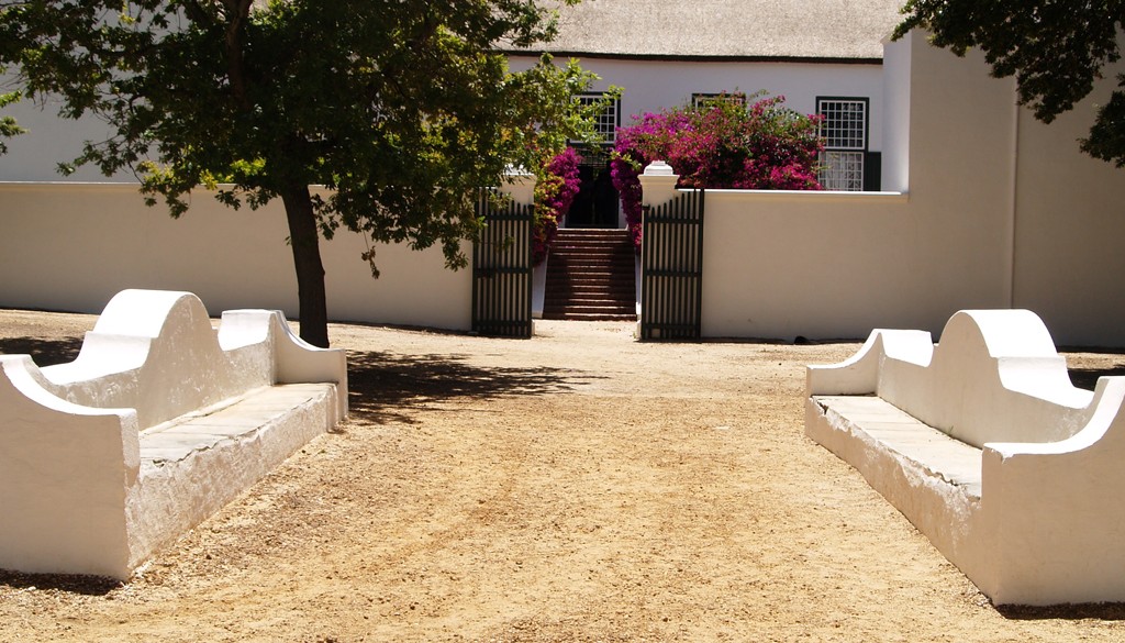 Cape Town: Cosmopolitan Africa Album | The Food & Leisure Guide