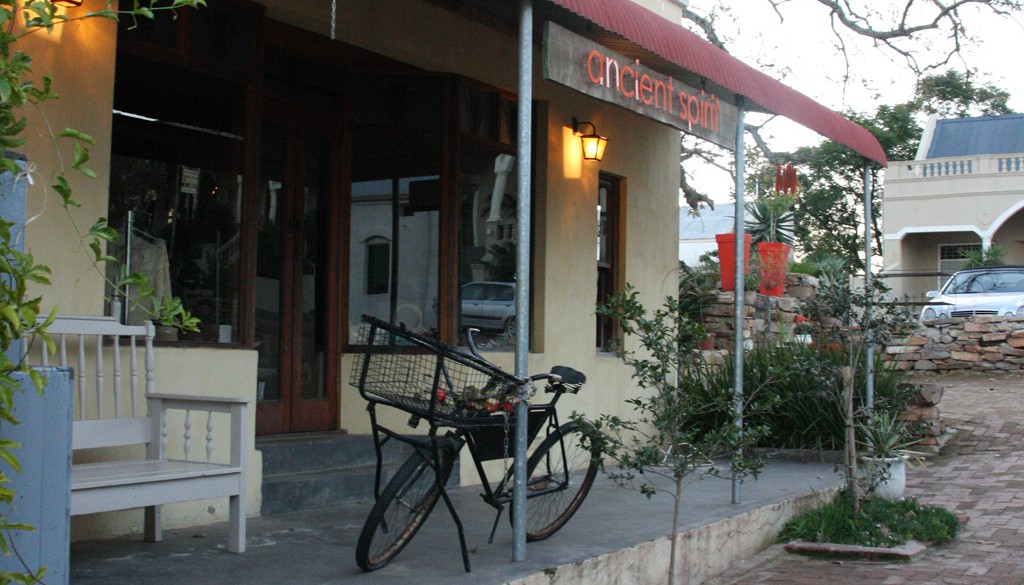 Cape Town: Cosmopolitan Africa Album | The Food & Leisure Guide