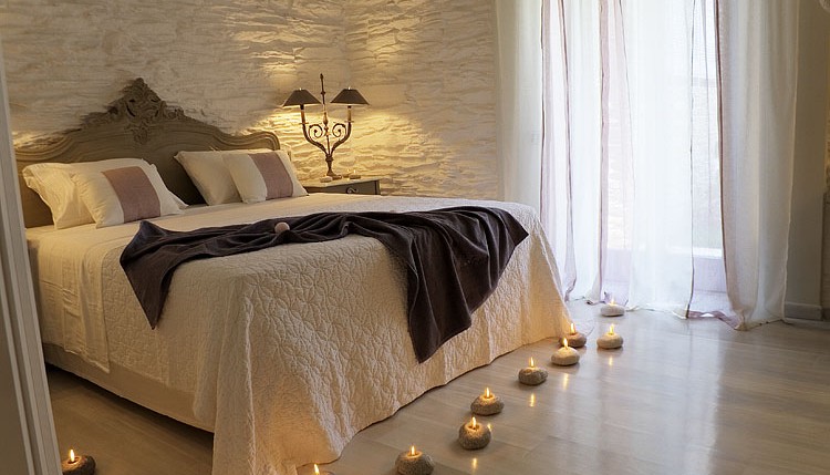 Micra Anglia, season opening στην Άνδρο, με νέο… Αυγουστιάτικο concept Album | The Food & Leisure Guide