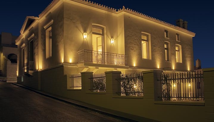 Micra Anglia, season opening στην Άνδρο, με νέο… Αυγουστιάτικο concept Album | The Food & Leisure Guide