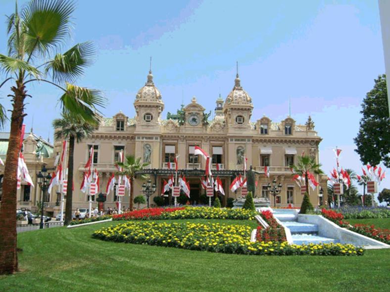 Monaco, 28 0 al’ombre! Album | The Food & Leisure Guide