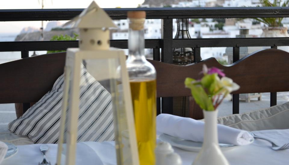 Caesar’s: Στην κουζίνα του Κοσμά Καισαρίδη που τρέλανε τη Λίνδο! Album | The Food & Leisure Guide