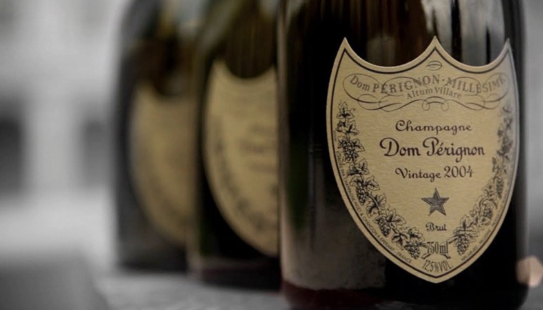 Ο ΘΡΥΛΟΣ ΤΟΥ ΜΟΝΑΧΟΥ DOM PIERRE PÉRIGNON | Tips & Tricks