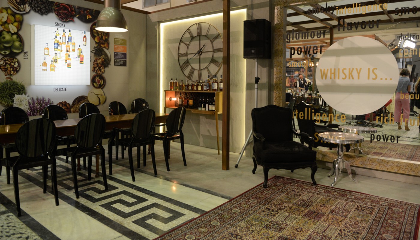 world class live | The Food & Leisure Guide