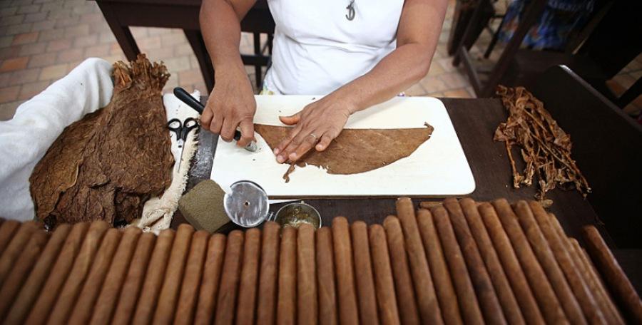 porto elounda cigar event | The Food & Leisure Guide