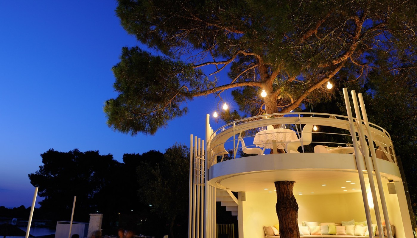 THETREEHOUSE, ΔΕΙΠΝΟ ΣΕ ΓΚΟΥΡΜΕ ΔΕΝΤΡΟΣΠΙΤΟ | Κριτικές Εστιατορίων