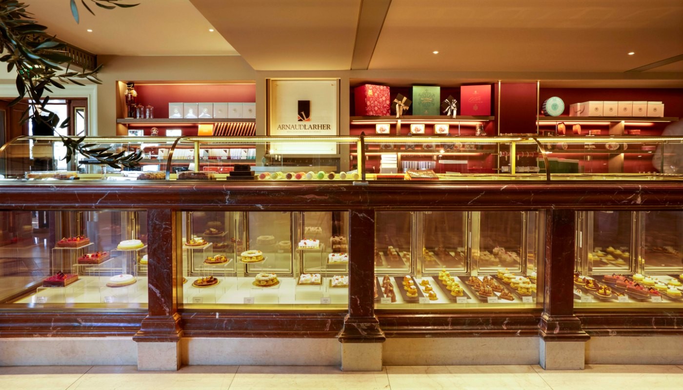 ΤΟ GB CORNER ΕΓΚΑΙΝΙΑΖΕΙ ΤΗ ΝΕΑ, ΓΛΥΚΙΑ ΕΠΟΧΗ ΤΟΥ | Deli-Shops