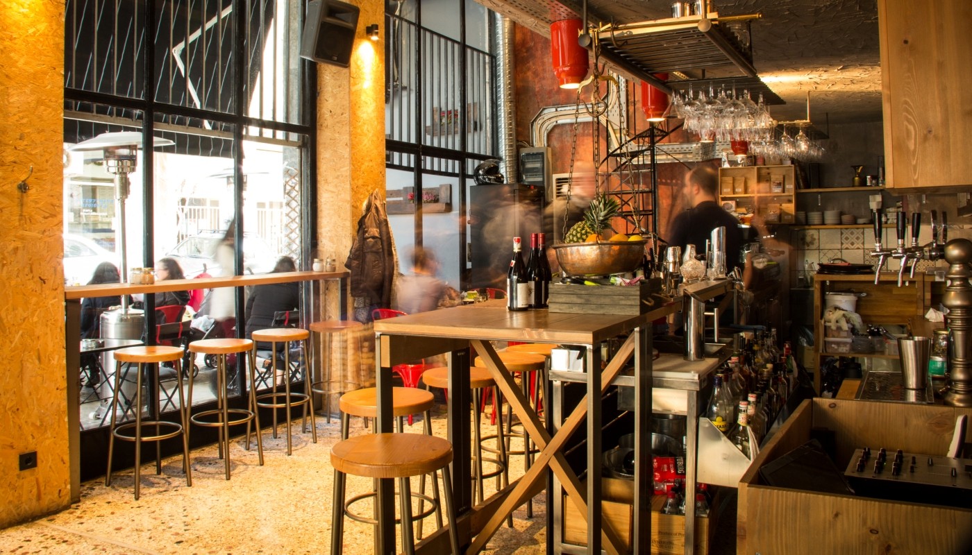 WAREHOUSE | Coffee Corner