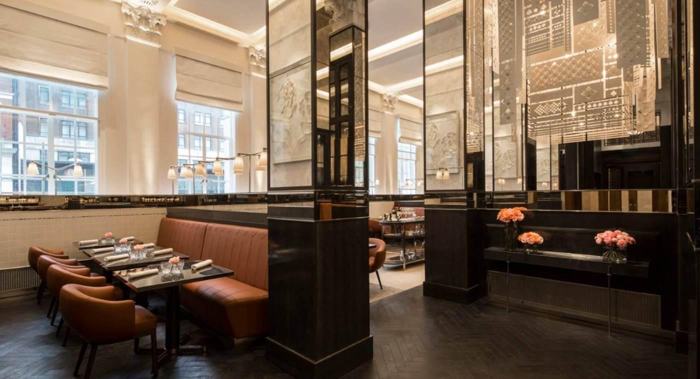 LA DAME DE PIC: ΜΙΑ ΚΥΡΙΑ ΣΤΟ ΛΟΝΔΙΝΟ | Globe-Eater