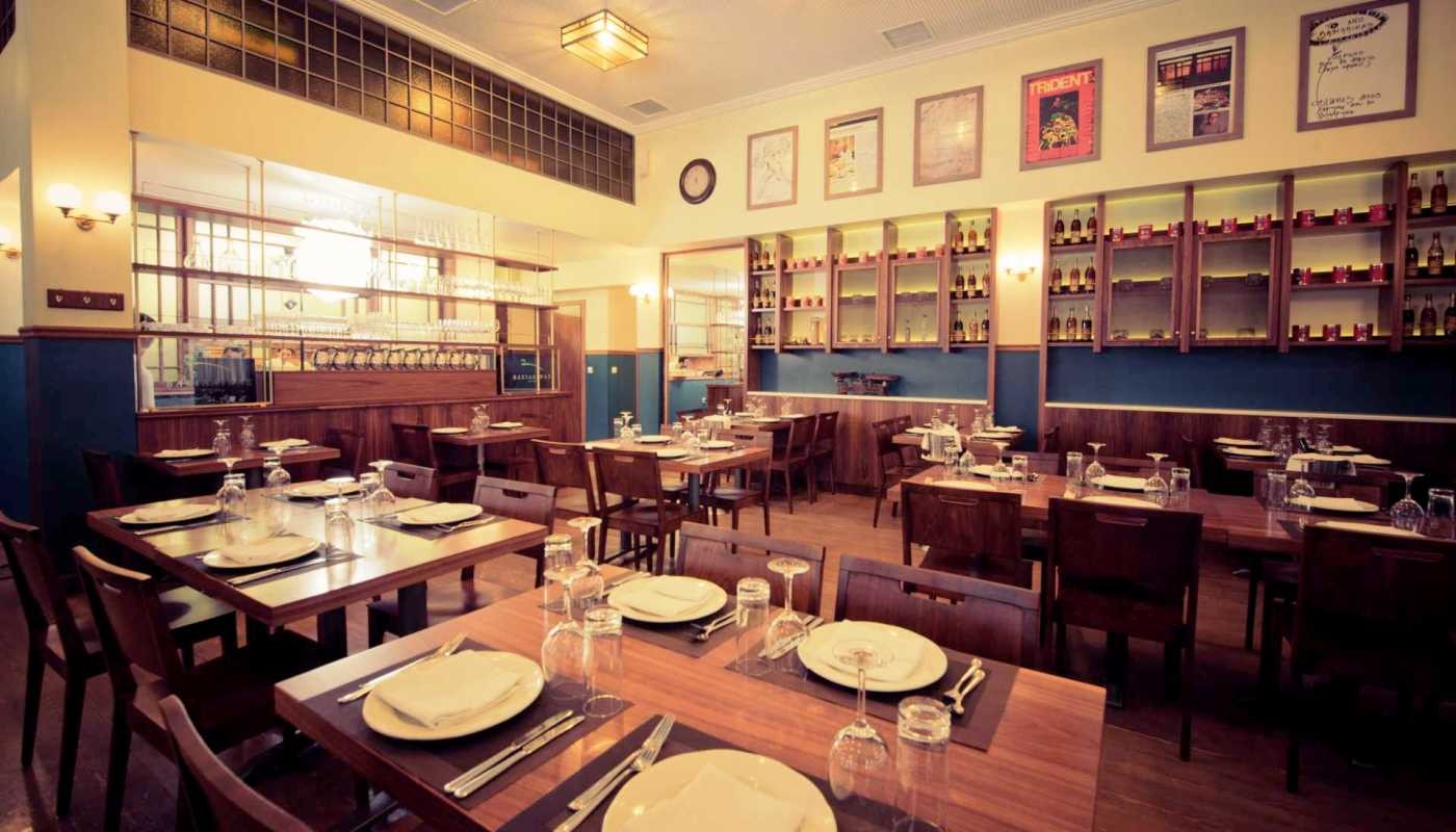 1920 ΒΑΣΙΛΑΙΝΑΣ: ΕΠΑΝΕΞΕΤΑΖΟΝΤΑΣ ΤΗΝ ΕΝΝΟΙΑ ΤΗΣ ΤΑΒΕΡΝΑΣ  ΤΟ ΕΣΤΙΑΤΟΡΙΟ ΑΛΛΑΖΕΙ ΟΝΟΜΑ & CONCEPT | Κριτικές Εστιατορίων