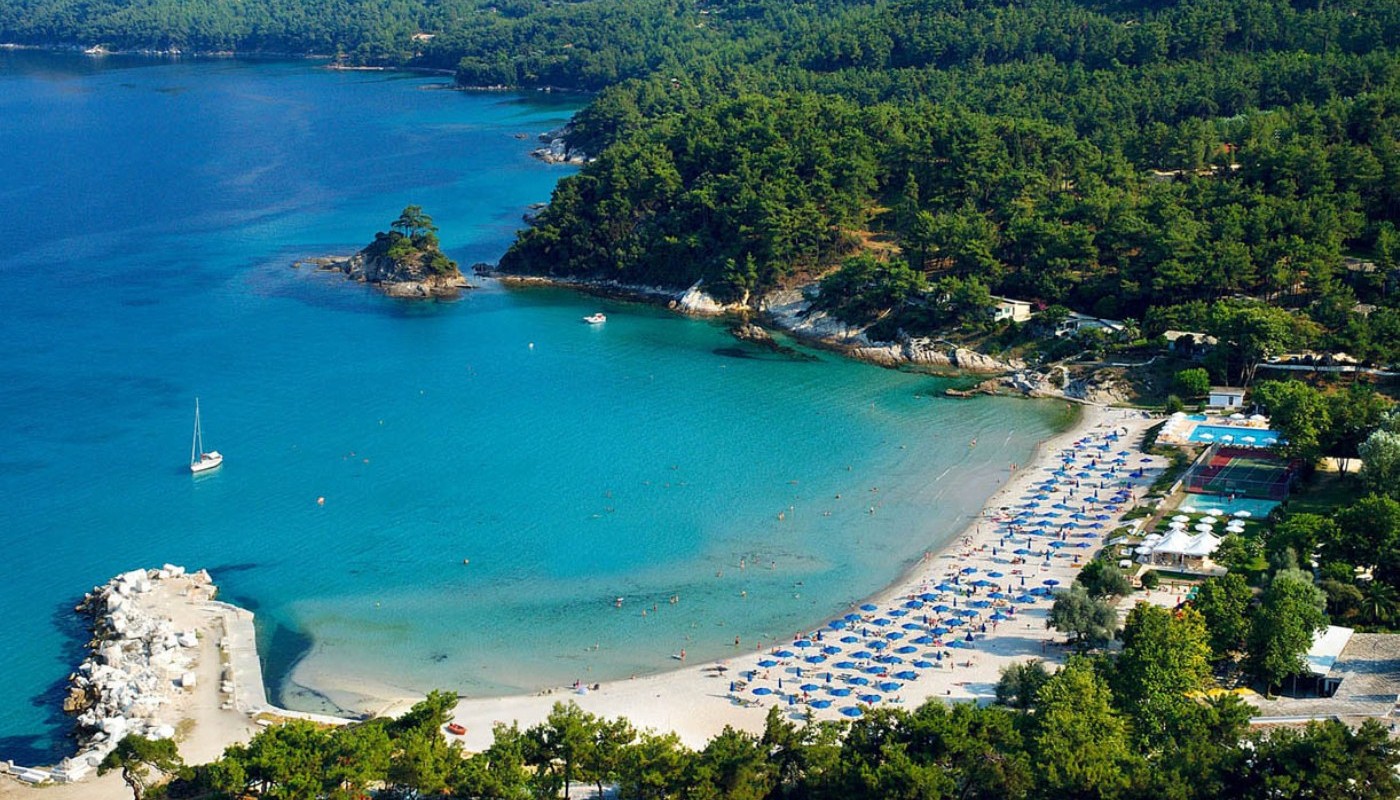 Η ΕΛΛΑΔΑ ΔΕΥΤΕΡΗ ΣΕ «ΓΑΛΑΖΙΕΣ ΣΗΜΑΙΕΣ» | Θέματα
