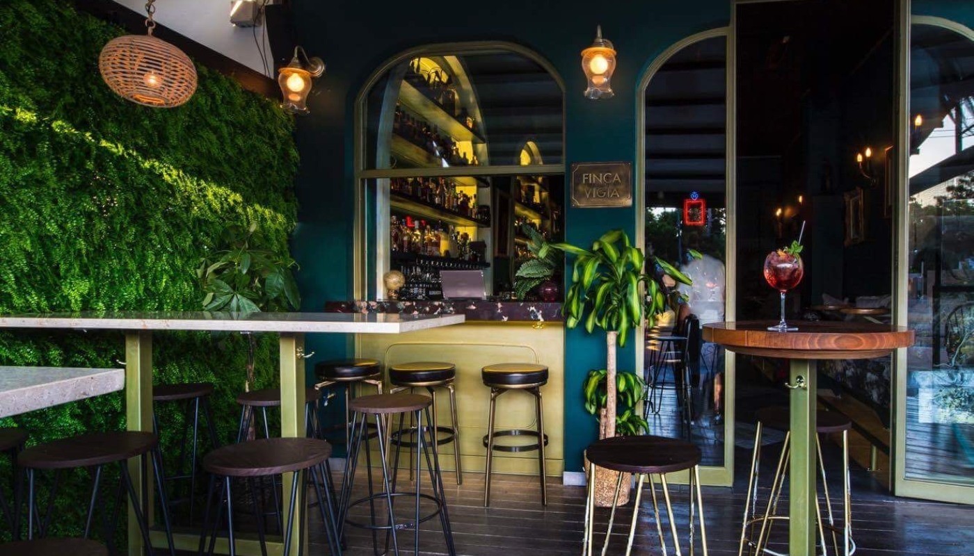 FINCA VIGIA :ΑΠΟ ΤΗΝ ΚΟΥΒΑ ΜΕ ΑΓΑΠΗ | The Bars