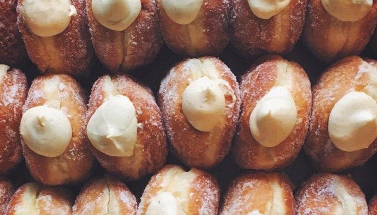 ΕΛΑΤΕ ΝΑ ΦΤΙΑΞΟΥΜΕ ΤΑ ΑΥΘΕΝΤΙΚΑ DOUGHNUTS ΤΟΥ BREAD AHEAD! | Συνταγές