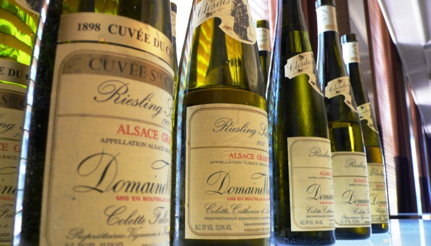 DOMAINE WEINBACH RIESLING SCHLOSSBERG GRAND CRU: ΠΟΙΗΣΗ ΑΠΟ ΓΡΑΝΙΤΗ! | Θέματα