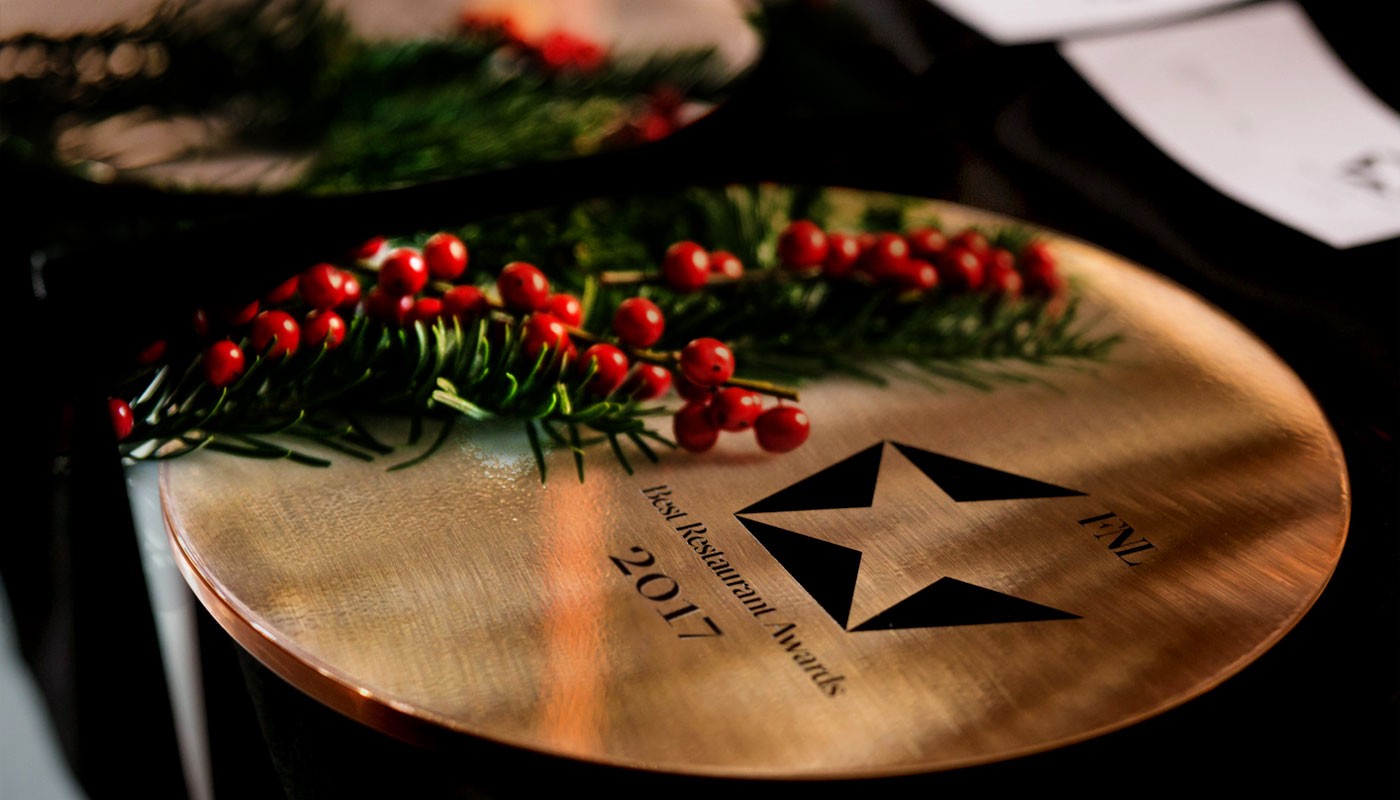 FNL BEST RESTAURANT AWARDS & ΚΑΛΕΣ ΓΙΟΡΤΕΣ! | Editor's Note