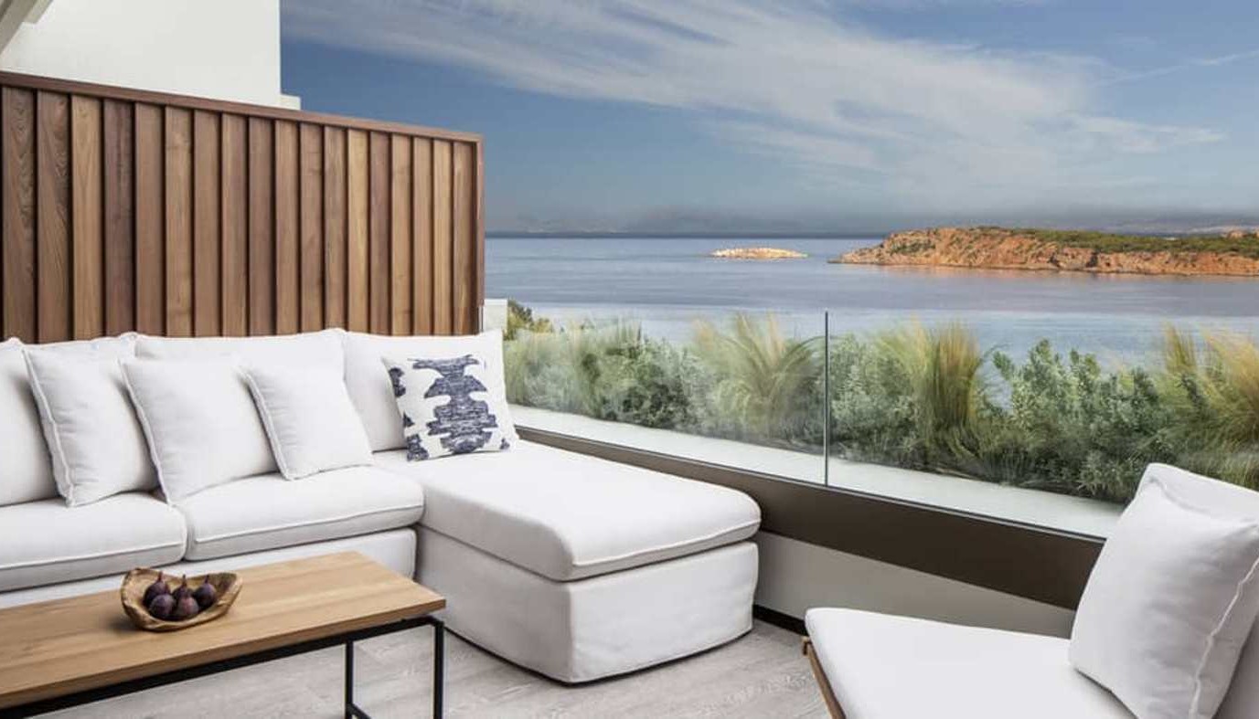 FOUR SEASONS… ΤΕΣΣΑΡΩΝ ΕΠΟΧΩΝ | Ξενοδοχεία