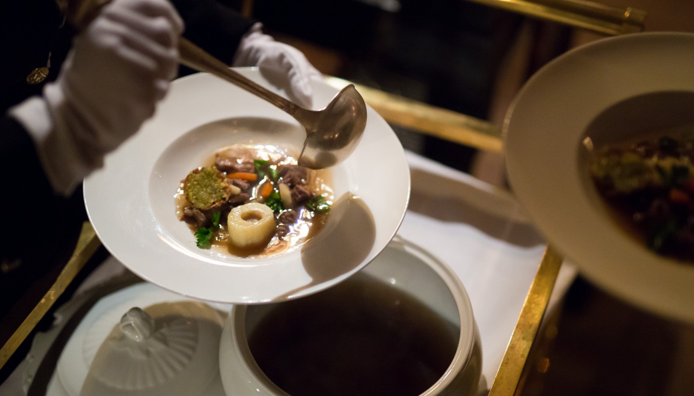churchill`s cigar dinner | The Food & Leisure Guide
