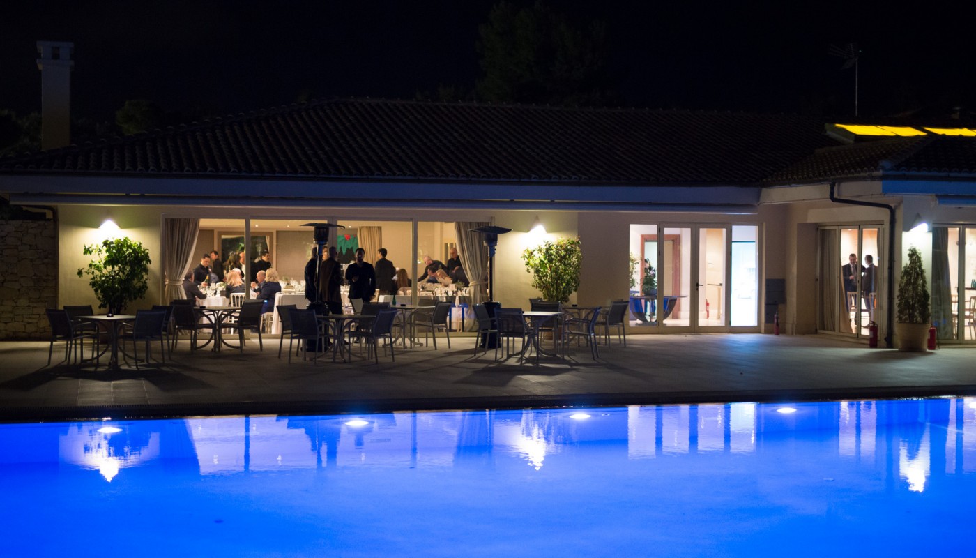Μαύρη Θάλασσα Ecali Club | The Food & Leisure Guide