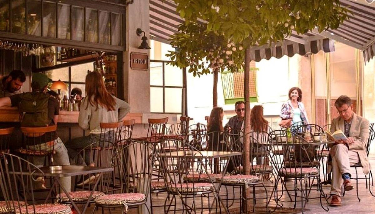 IPITOU BAR: ΣΕ ΚΑΛΟΚΑΙΡΙΝΗ ΔΙΑΘΕΣΗ | The Bars