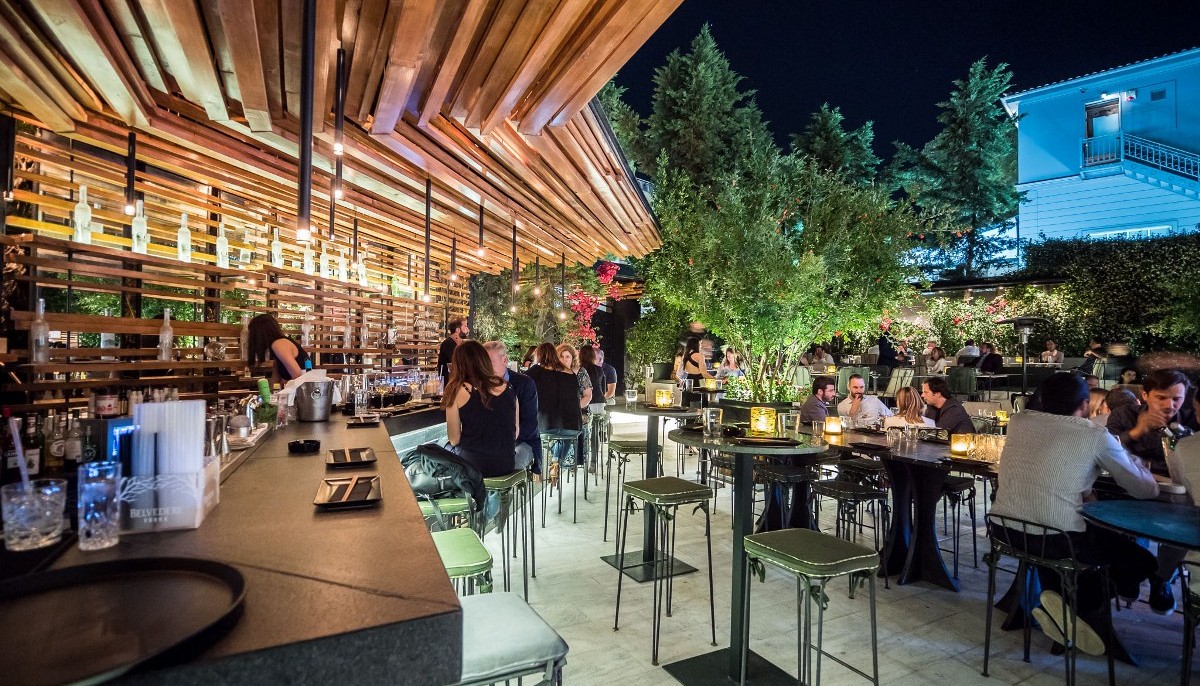 OOZORA THE BAR: ΕΠΙΣΚΕΨΗ ΣΤΗΝ ΧΑΛΑΡΗ ΚΑΙ ΑΤΜΟΣΦΑΙΡΙΚΗ ΜΠΑΡΑ ΤΟΥ OOZORA | The Bars