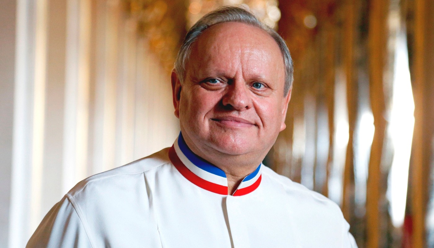 JOEL ROBUCHON Ο ΣΕΦ ΤΟΥ 21ΟΥ ΑΙΩΝΑ ΜΑΓΕΙΡΕΥΕΙ ΠΙΑ ΣΤΟΝ ΟΥΡΑΝΟ | Θέματα
