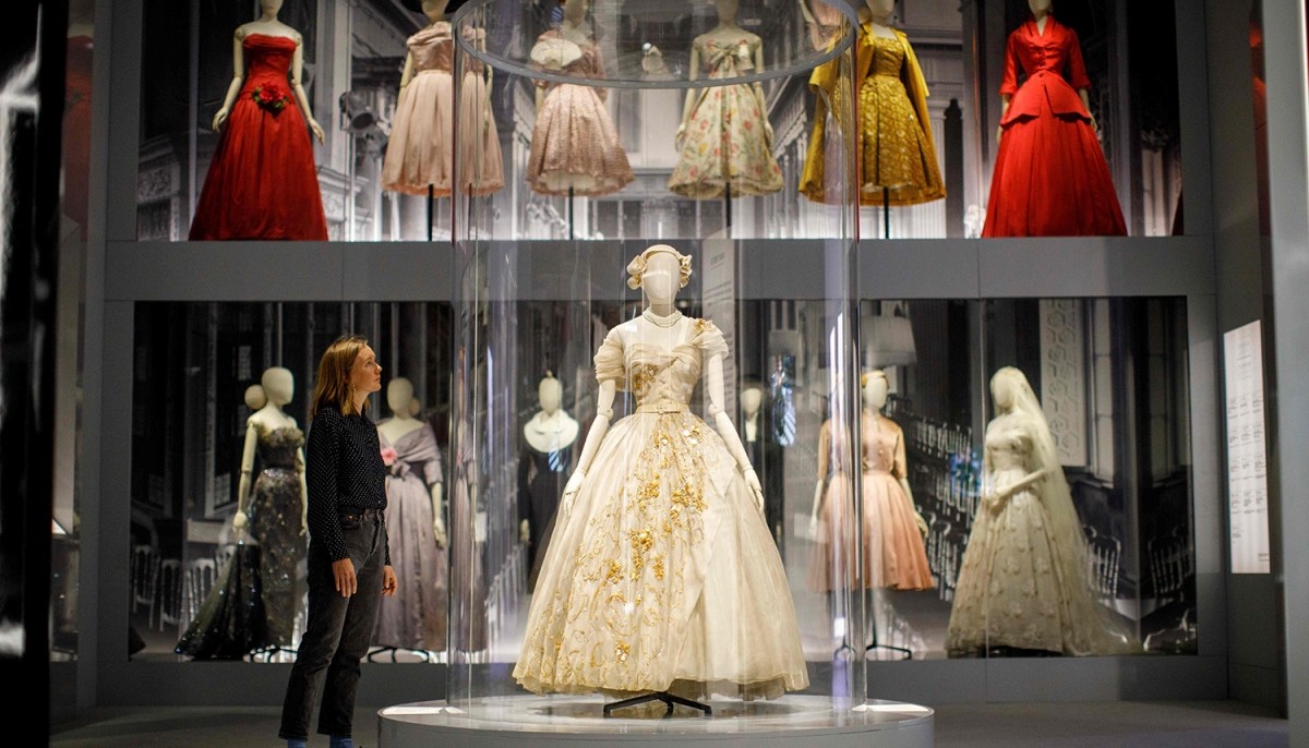 DIOR: DESIGNER OF DREAMS | Θέματα