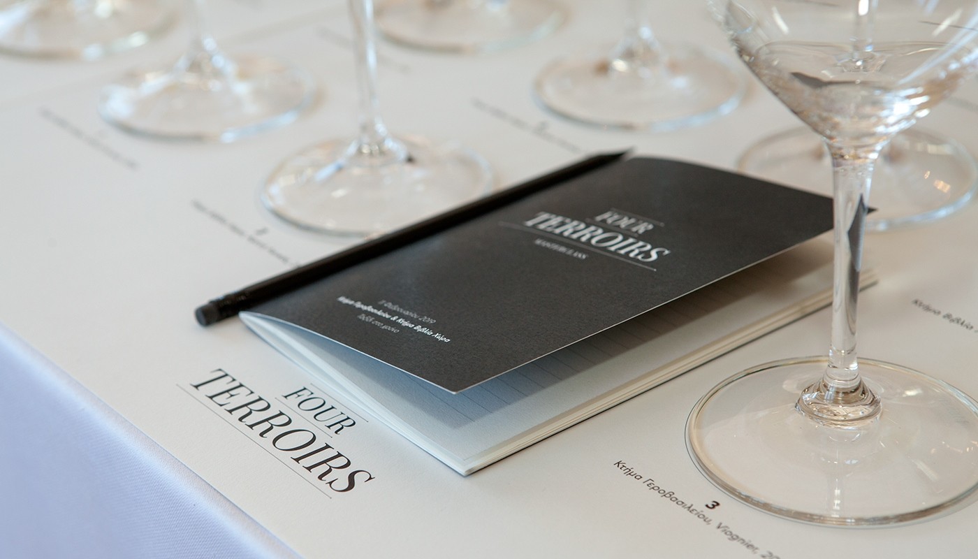 FOUR TERROIRS: ΓΕΡΟΒΑΣΙΛΕΙΟΥ & ΤΣΑΚΤΣΑΡΛΗΣ ALL OVER THE PLACE! | Θέματα