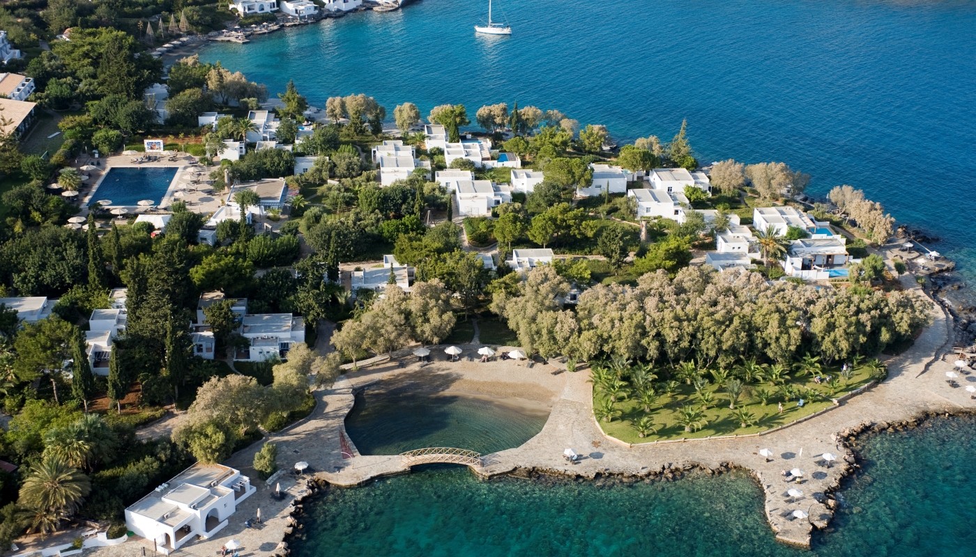 Minos beach | The Food & Leisure Guide
