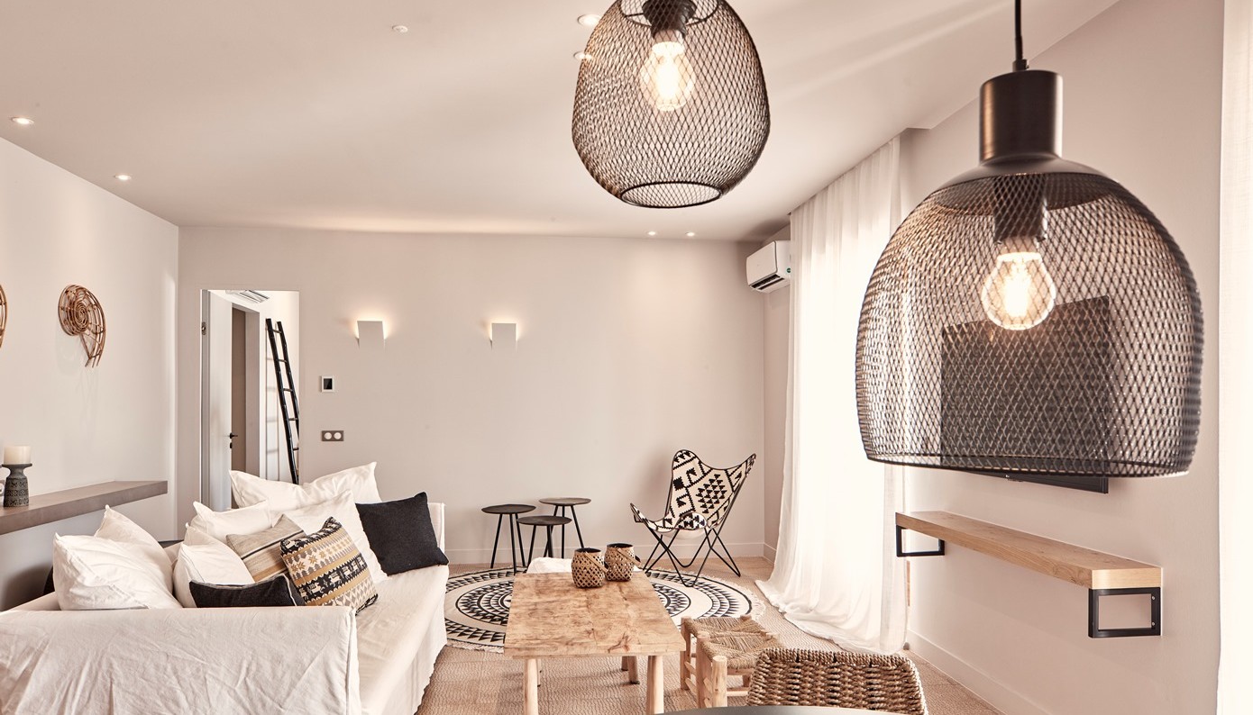 Minos beach | The Food & Leisure Guide