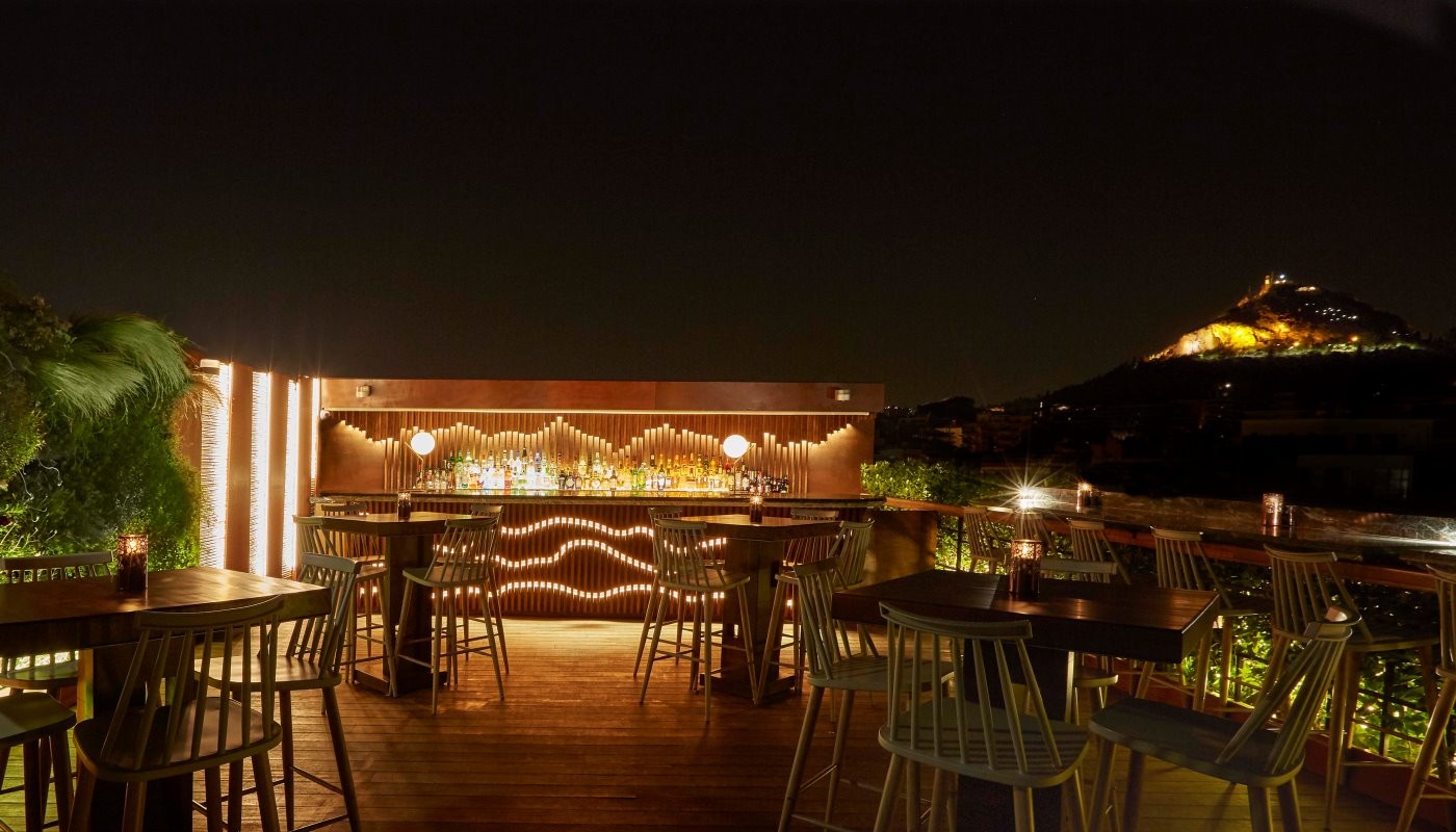 BAR 8, ΜΙΑ ΝΥΧΤΑ ΣΤΟ ROOF GARDEN ΤΗΣ ΜΕΓΑΛΗΣ ΒΡΕΤΑΝΙΑΣ | The Bars