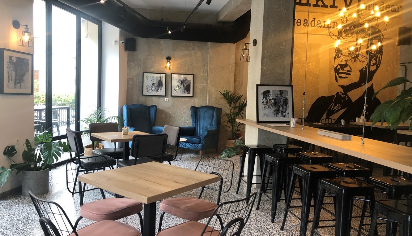 FRANKLY: ΜΙΑ ΚΑΙΝΟΥΡΓΙΑ COFFEE-ΑΝΑΚΑΛΥΨΗ ΣΤΟ ΗΡΑΚΛΕΙΟ ΚΡΗΤΗΣ | Coffee Corner