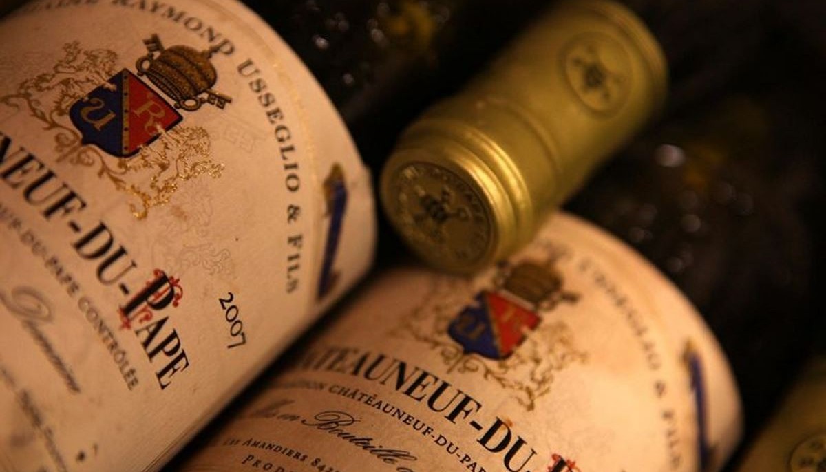 ΓΙΑΤΙ ΤΑ CHATEAUNEUF DU PAPE ΕΧΟΥΝ ΣΚΑΛΙΣΤΟ ΘΥΡΕΟ; | Tips & Tricks