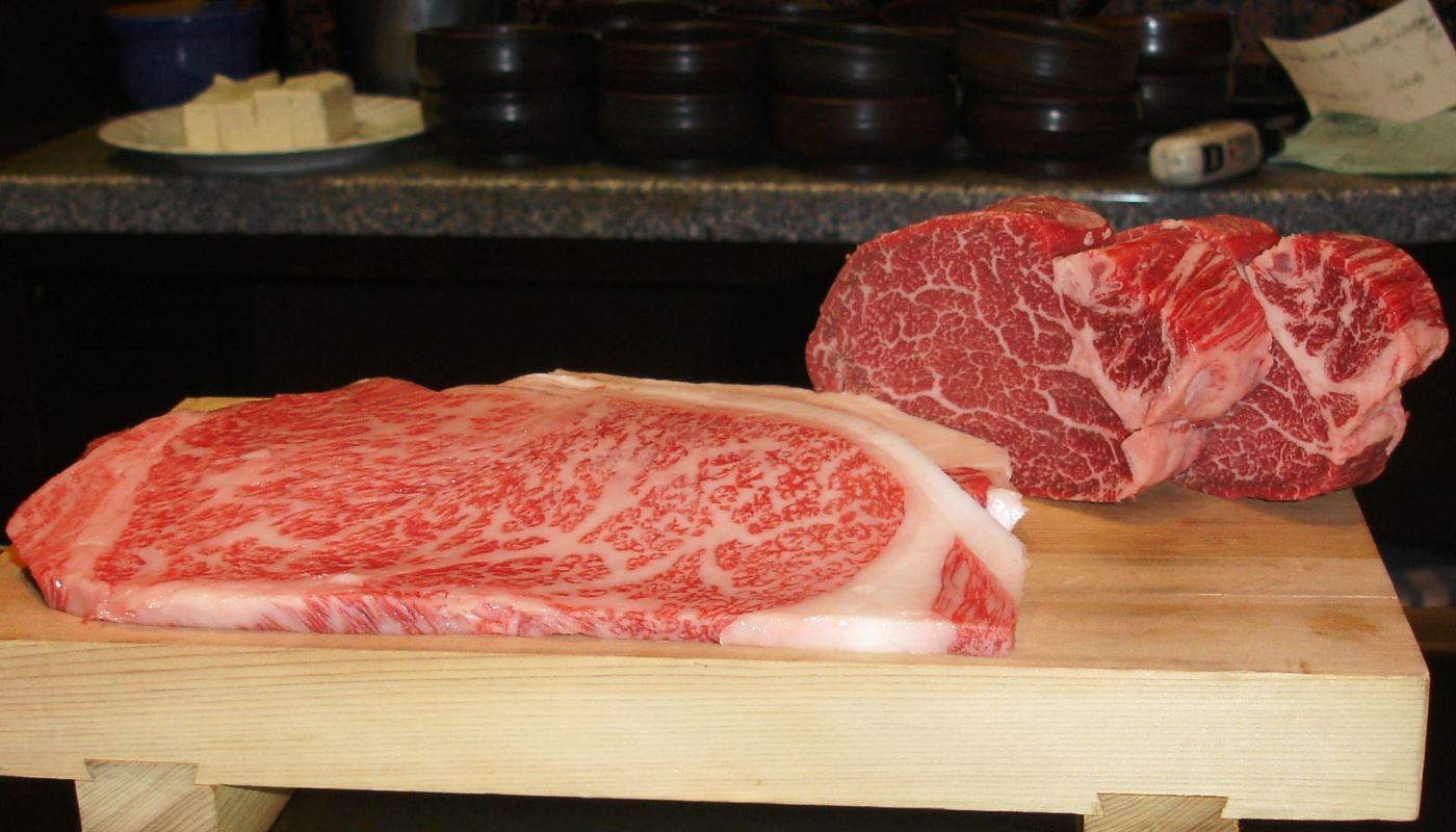 WAGYU BEEF ΚΑΙ KOBE BEEF, ΜΥΘΟΙ ΚΑΙ ΑΛΗΘΕΙΕΣ ΓΙΑ ΤΑ ΠΙΟ ΠΟΛΥΣΥΖΗΤΗΜΕΝΑ ΚΡΕΑΤΑ ΣΤΟΝ ΚΟΣΜΟ | Tips & Tricks