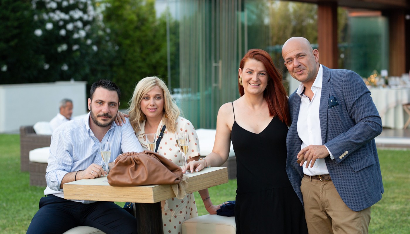 travolta fnl garden | The Food & Leisure Guide