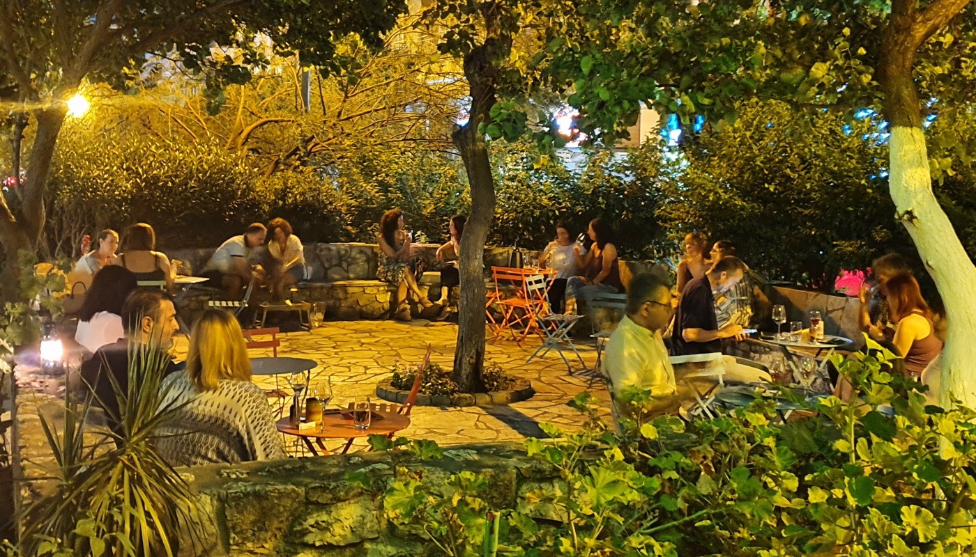 WINE WITH ELENI, ΤΟ WINE BAR ΣΤΟ ΠΑΡΚΑΚΙ | Θέματα