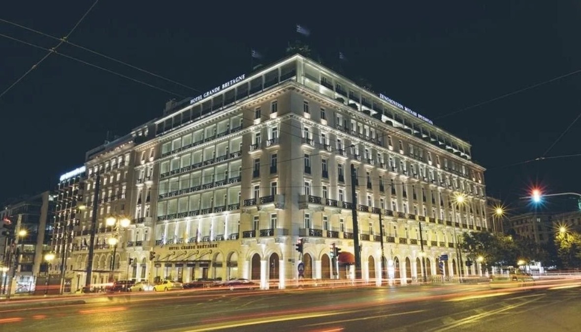 ΛΑΜΨΑ Α.Ε.: «ΣΤΗ ΣΦΑΙΡΑ ΤΟΥ ΦΑΙΔΡΟΥ ΟΙ ΦΗΜΕΣ ΓΙΑ ΤΗΝ ΠΩΛΗΣΗ ΤΟΥ ΜΕΓΑΛΗ ΒΡΕΤΑΝΝΙΑ!» | Θέματα