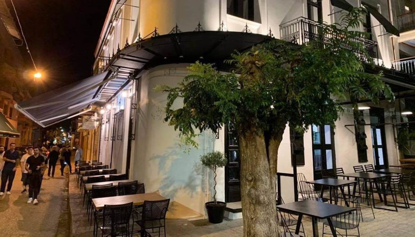 Thurios Daniele Pasta Bar Dyo Shmantikes Afi3eis Sthn Patra The Fnl Guide