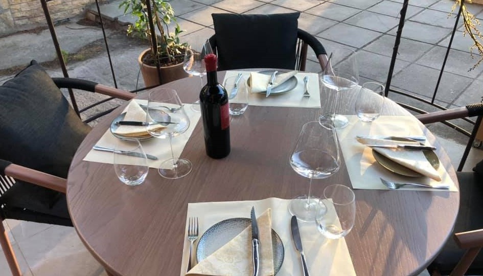 ΟΨΟΠΟΙΩΝ ΜΑΓΓΑΝΕΙΑΙ, ΘΕΣΣΑΛΟΝΙΚΗ: ΝΕΑ ΕΠΟΧΗ ΣΕ ΚΑΙΝΟΥΡΙΑ ΤΟΠΟΘΕΣΙΑ, ΠΛΟΥΣΙΕΣ ΙΔΕΕΣ ΑΛΛΑ ΤΑΥΤΟΧΡΟΝΑ ΚΑΙ ΜΕΓΑΛΕΣ ΠΡΟΚΛΗΣΕΙΣ. | Θέματα