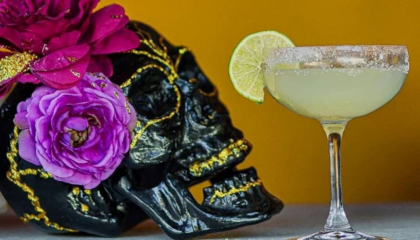 ΜΙΑ ΒΡΑΔΙΑ ΜΕ MARGARITAS ΣΤΟ MEXHA | The Bars