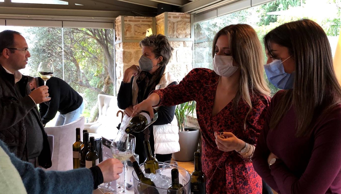 WINES OF ATHENS: ΣΑΒΒΑΤΙΑΝΑ ΜΕ ΤΗ ΓΟΗΤΕΙΑ ΤΗΣ ΣΥΝΕΡΓΕΙΑΣ | Θέματα