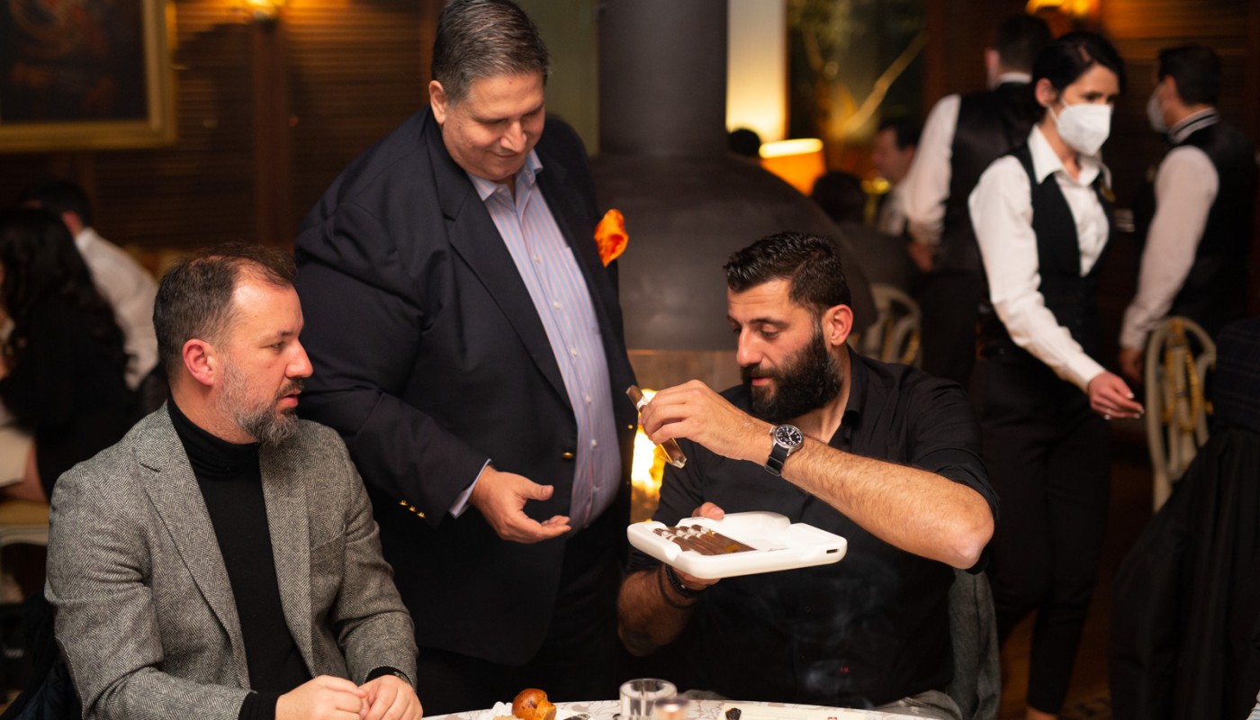 alexanders ultis cigar dinner | The Food & Leisure Guide