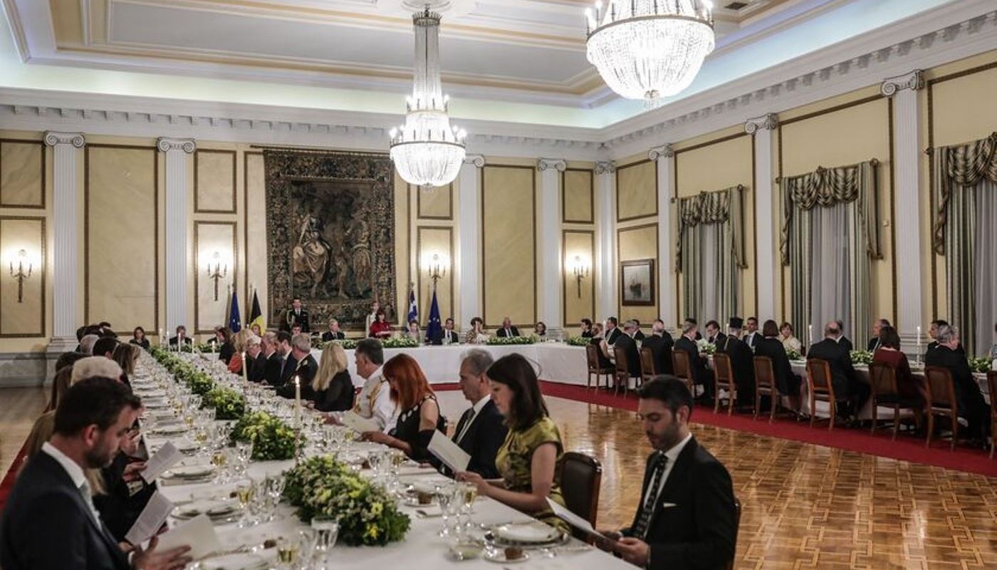 ΜΙΑ ΝΕΑ ΜΟΡΦΗ ΔΙΠΛΩΜΑΤΙΑΣ ΣΤΗ ΦΑΡΕΤΡΑ ΤΗΣ ΠΡΟΕΔΡΙΑΣ ΤΗΣ ΔΗΜΟΚΡΑΤΙΑΣ | Θέματα