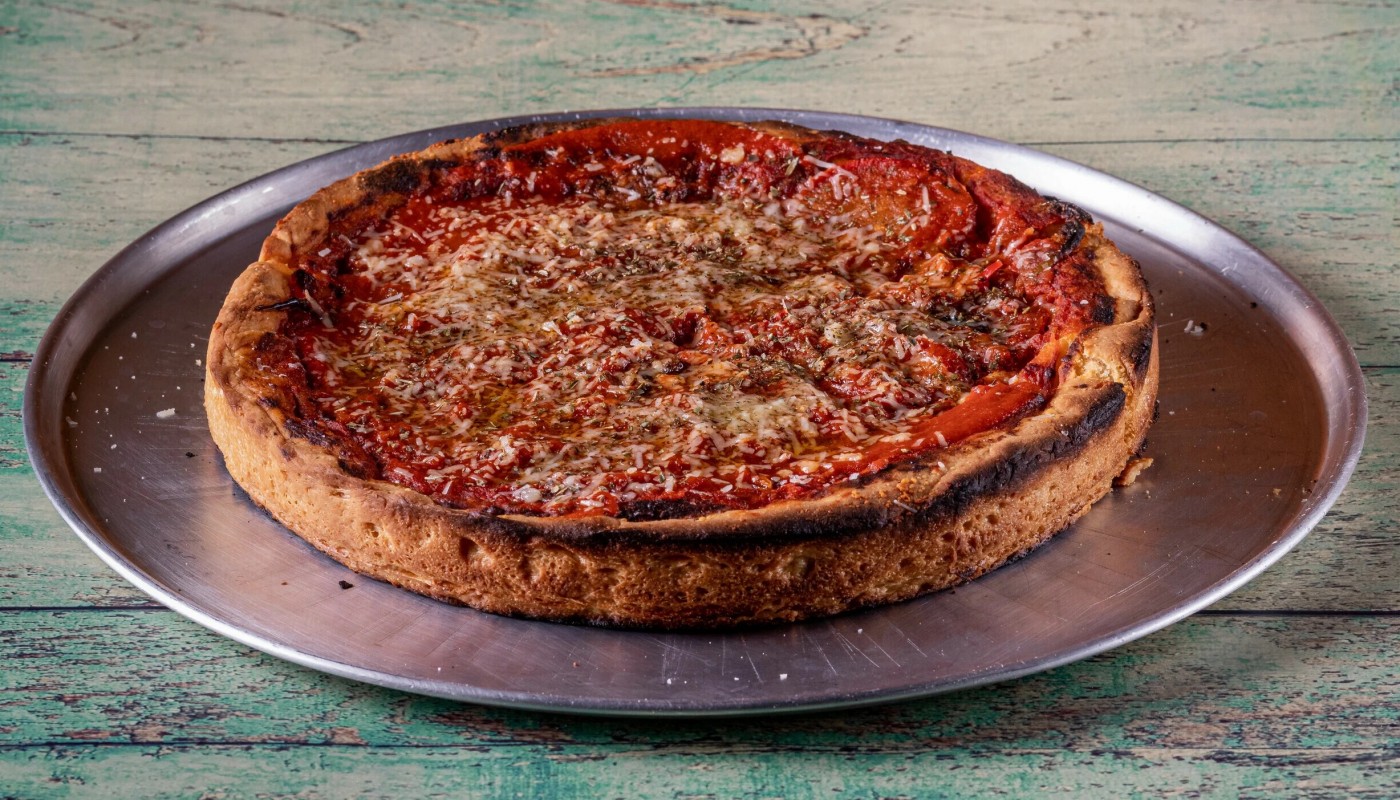 DEEP DISH (PIZZA): ΑΠΟ ΤΟ ΣΙΚΑΓΟ ΣΤΗΝ ΑΘΗΝΑ | Θέματα