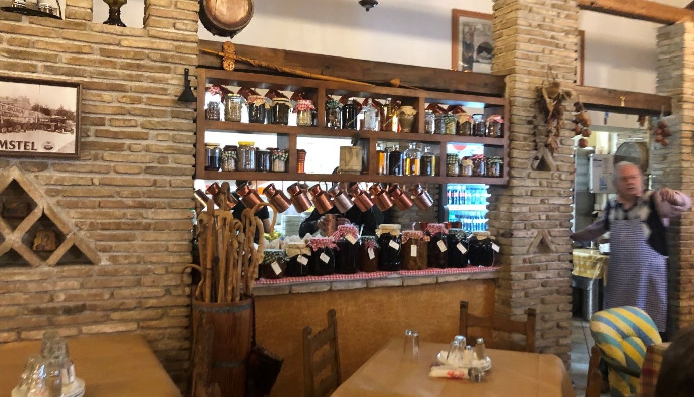 ΒΛΑΧΙΚΗ ΓΑΣΤΡΑ-ΓΟΥΛΑΣ, Η ΝΟΣΤΙΜΙΑ ΤΗΣ ΠΑΡΑΔΟΣΗΣ | Κριτικές Εστιατορίων