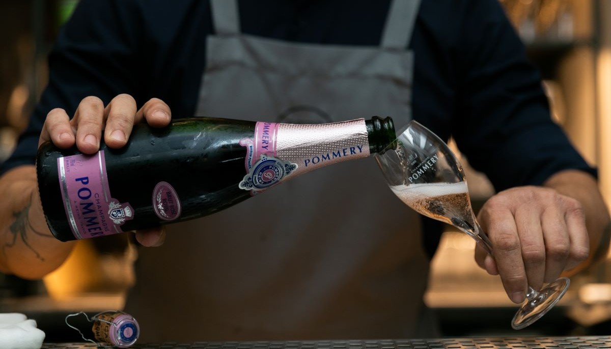 moldee vodka champagne and eggs event | The Food & Leisure Guide