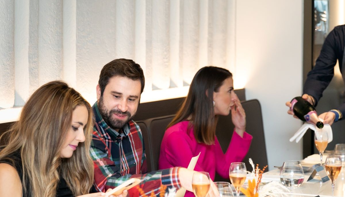 moldee vodka champagne and eggs event | The Food & Leisure Guide