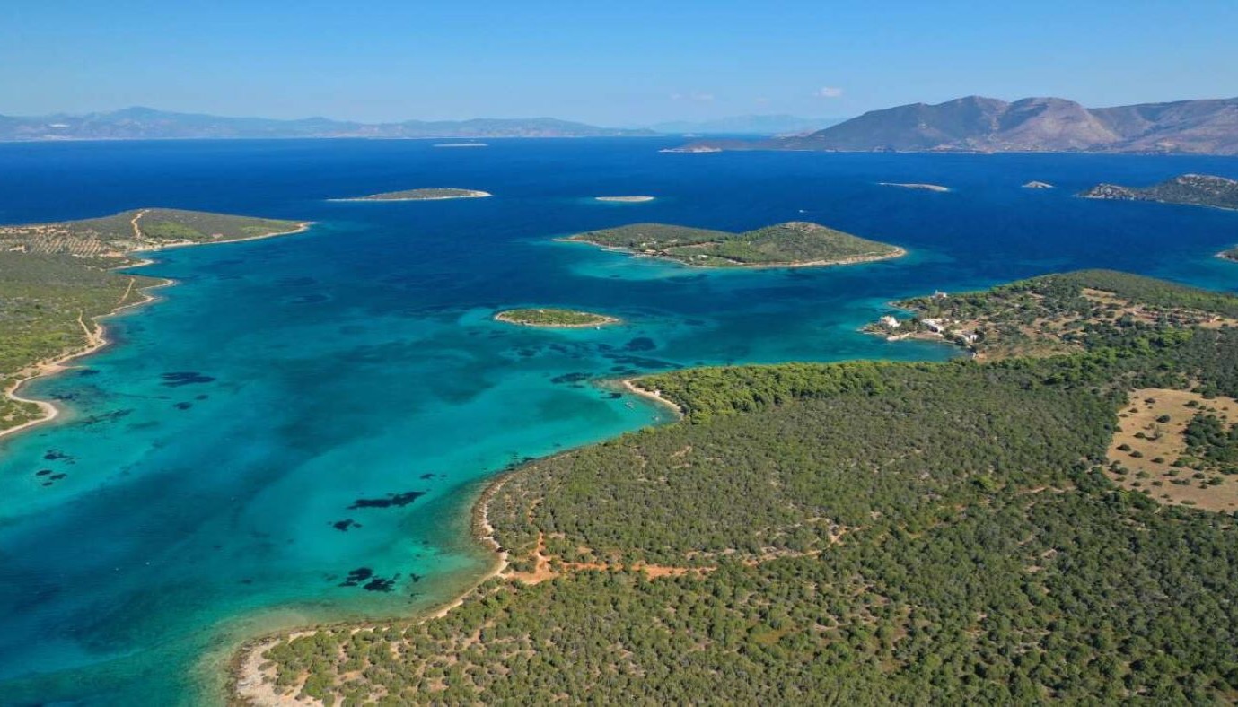 ΕΝΑ ΟΙΚΟΛΟΓΙΚΟ ΠΕΝΤΑΣΤΕΡΟ ΣΤΟΥΣ ΠΕΤΑΛΙΟΥΣ ΚΑΙ ΤΟ WHITE COAST ΤΗΣ ΜΗΛΟΥ ΠΟΥ ΓΙΝΕΤΑΙ DOMES RESORTS | Θέματα