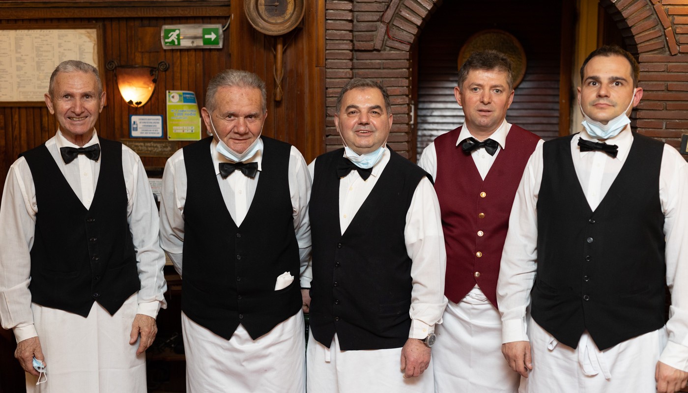 back to 80s blue pine | The Food & Leisure Guide