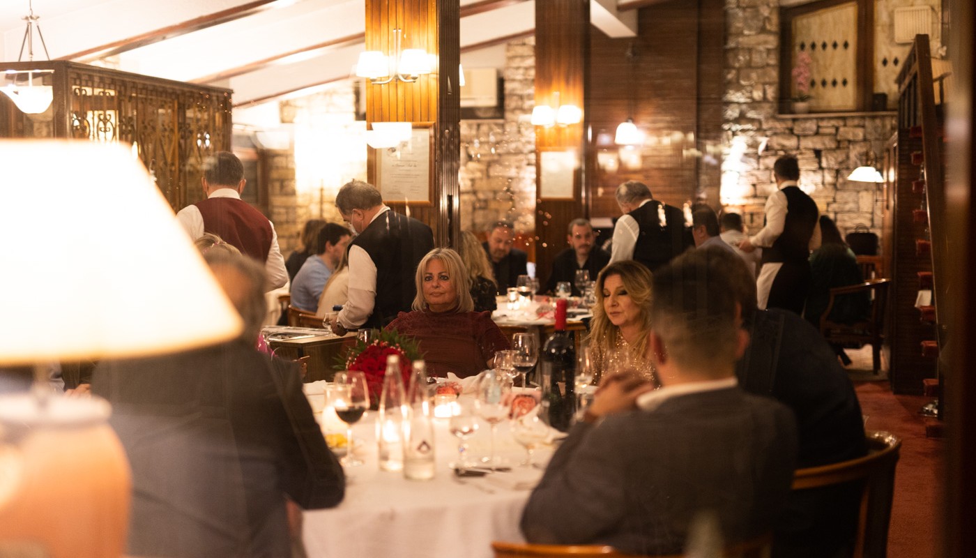 back to 80s blue pine | The Food & Leisure Guide