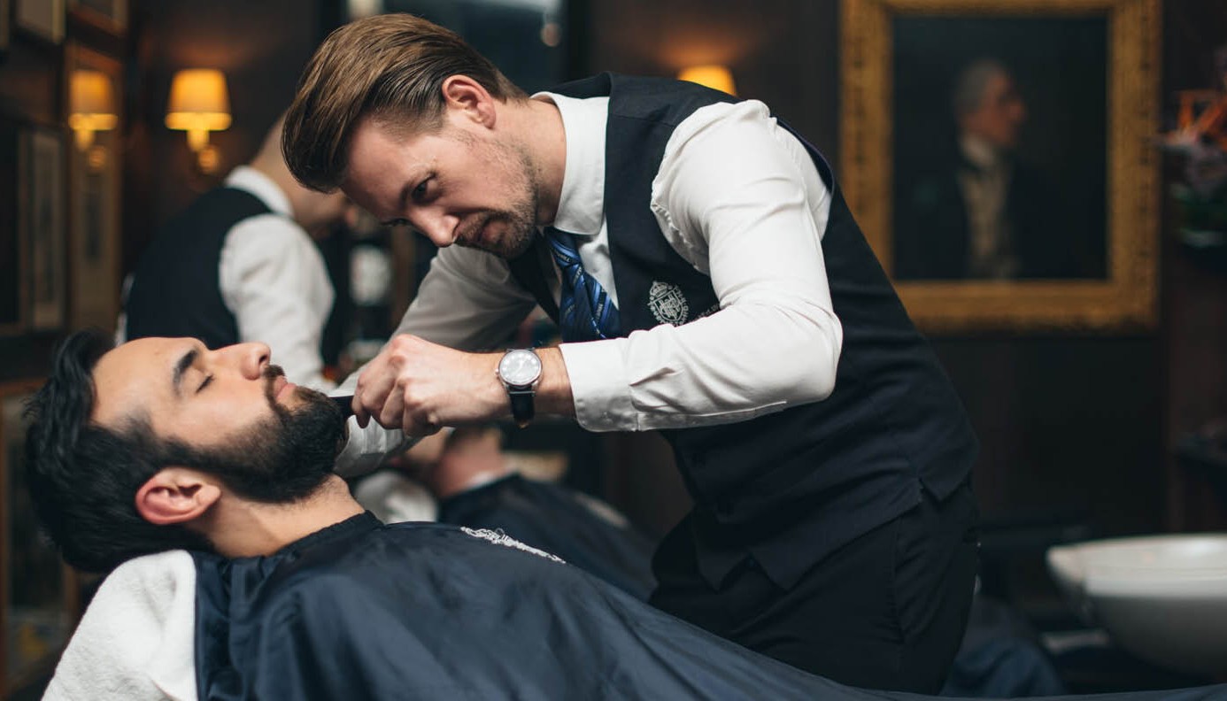 Η ΜΟΔΑ ΤΩΝ BARBERSHOPS ΚΑΙ ΤΑ ΚΟΥΡΕΙΑ ΤΩΝ ΠΑΙΔΙΚΩΝ ΜΑΣ ΧΡΟΝΩΝ | Men’s Regalia